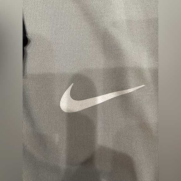 Nike dri-fit tights - great condition - Picture 3 of 4